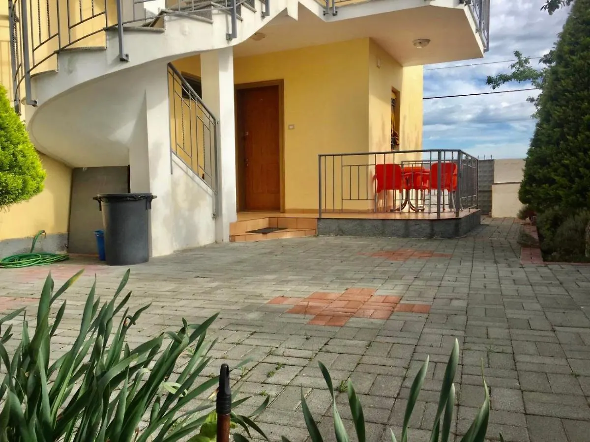 Shyqi Apartments Velipojë Albania